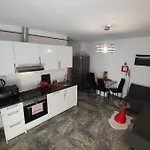Apartman Ryb Lofts - Modern Comfort By Downtown Bp *